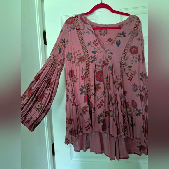 Free People Just the Two of Us Small Pink Floral Crochet Mini Blouse - Picture 5 of 14